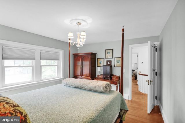 1323 QUARRY LN, Lancaster, PA 17603