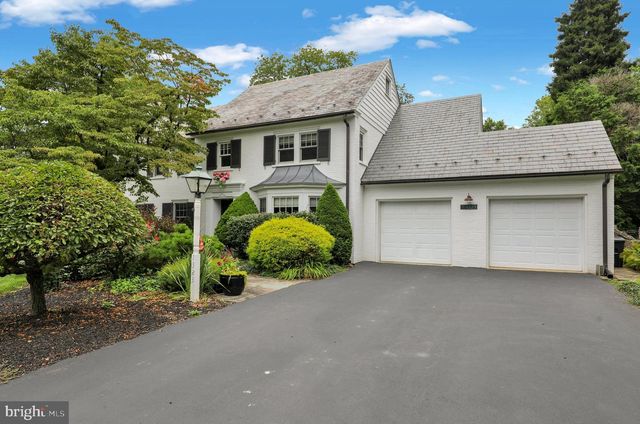 1323 QUARRY LN, Lancaster, PA 17603