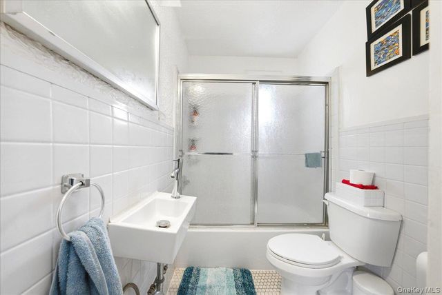 421 Dunham Avenue, Mount Vernon, NY 10553