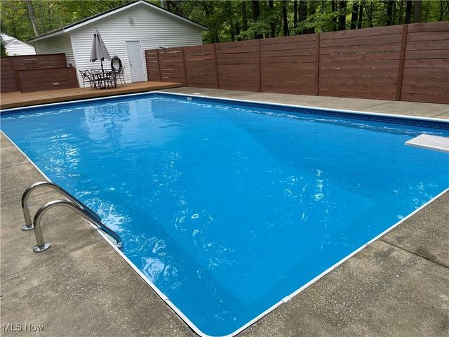 70 Crown Point, Geneva, OH 44041