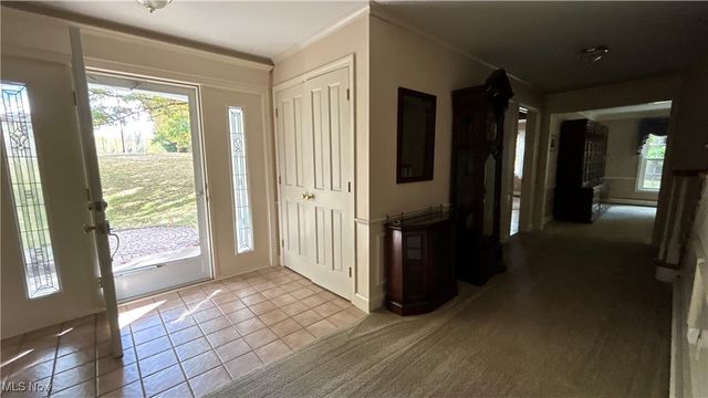 70 Crown Point, Geneva, OH 44041