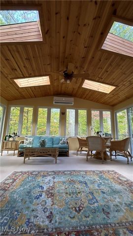 70 Crown Point, Geneva, OH 44041