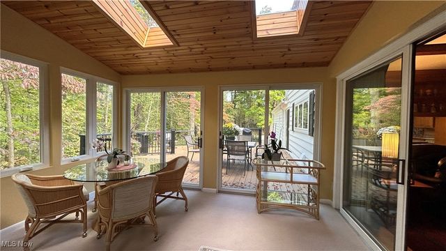 70 Crown Point, Geneva, OH 44041