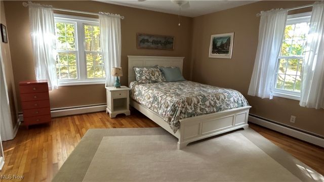 70 Crown Point, Geneva, OH 44041