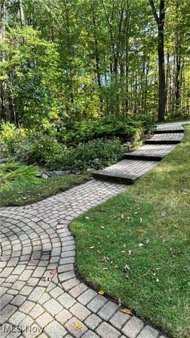 70 Crown Point, Geneva, OH 44041