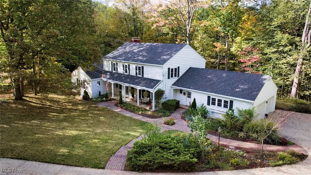 70 Crown Point, Geneva, OH 44041