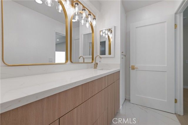 13980 Ginger Lane, San Fernando, CA 91340