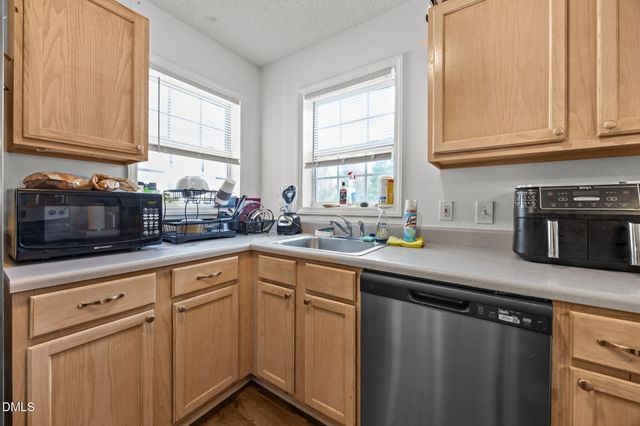 1303 Kent Road 204, Raleigh, NC 27606