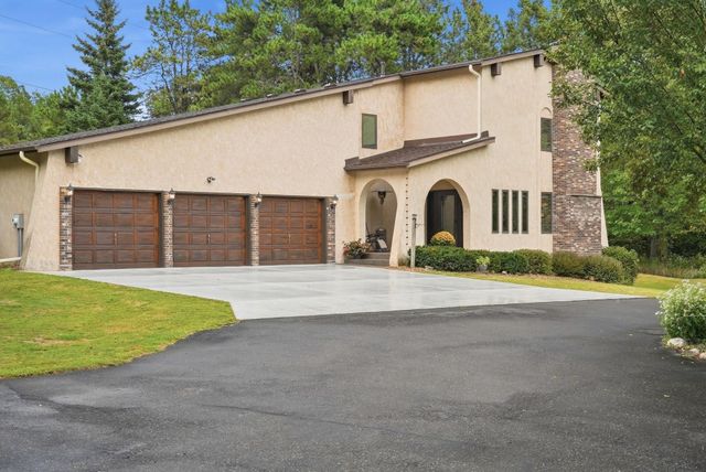 6668 Crackleberry Trail, Woodbury, MN 55129