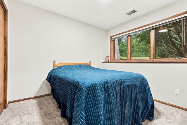6668 Crackleberry Trail, Woodbury, MN 55129