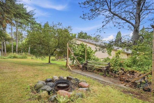 6668 Crackleberry Trail, Woodbury, MN 55129