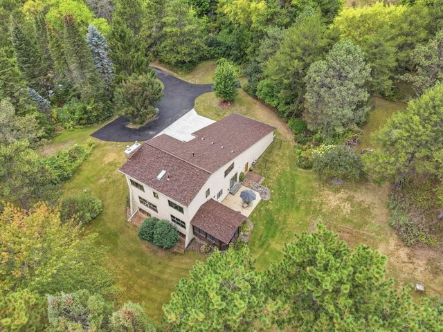 6668 Crackleberry Trail, Woodbury, MN 55129