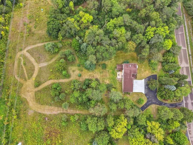 6668 Crackleberry Trail, Woodbury, MN 55129