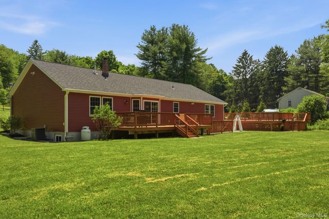 17 Fowler Avenue, Cortlandt Manor, NY 10567