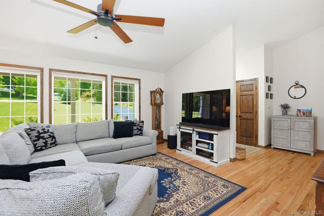 17 Fowler Avenue, Cortlandt Manor, NY 10567