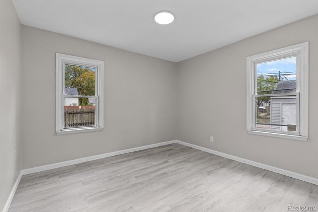 12866 Toepfer Road, Warren, MI 48089