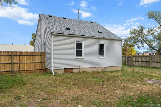 12866 Toepfer Road, Warren, MI 48089