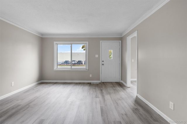 12866 Toepfer Road, Warren, MI 48089