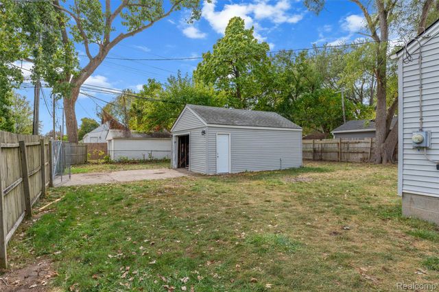 12866 Toepfer Road, Warren, MI 48089