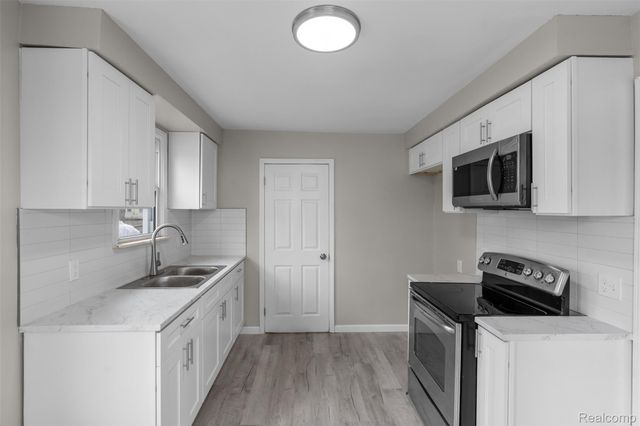 12866 Toepfer Road, Warren, MI 48089