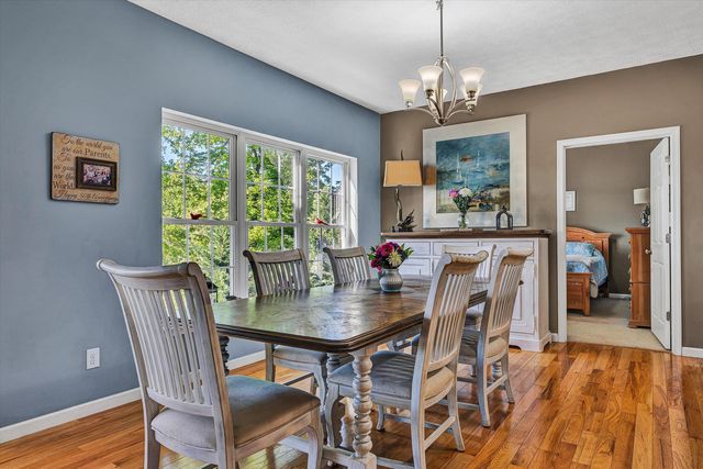 400 Sourwood DR, Hardy, VA 24101