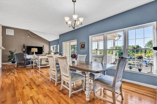400 Sourwood DR, Hardy, VA 24101