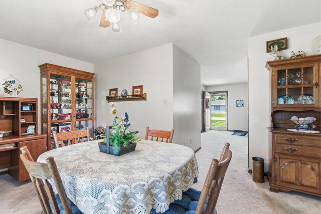 710 E TARR ST, Centralia, MO 65240