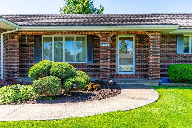710 E TARR ST, Centralia, MO 65240