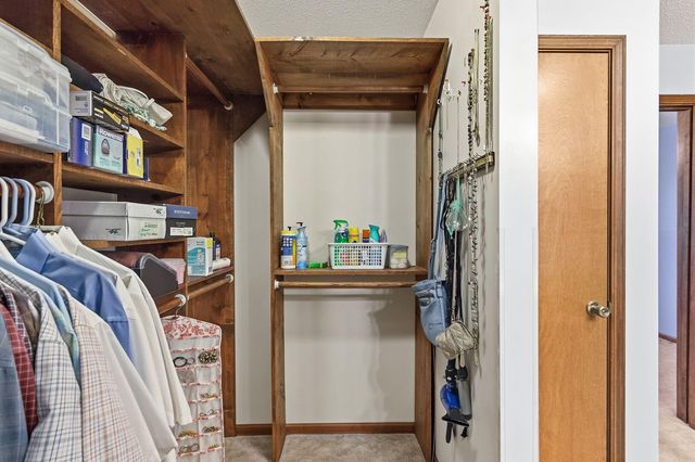 710 E TARR ST, Centralia, MO 65240