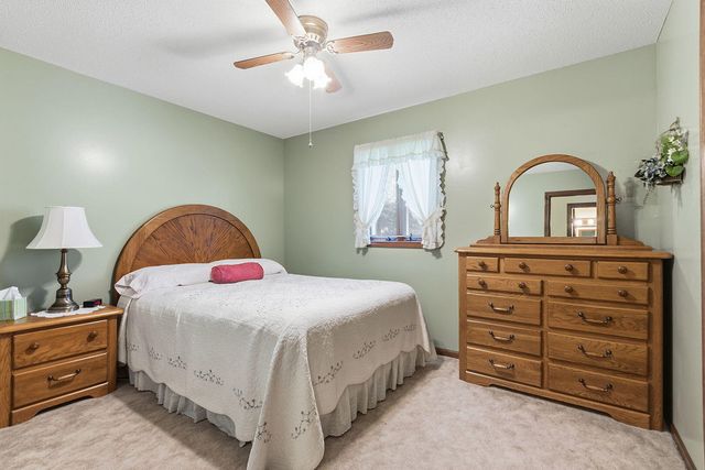 710 E TARR ST, Centralia, MO 65240
