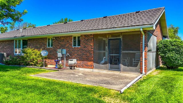 710 E TARR ST, Centralia, MO 65240