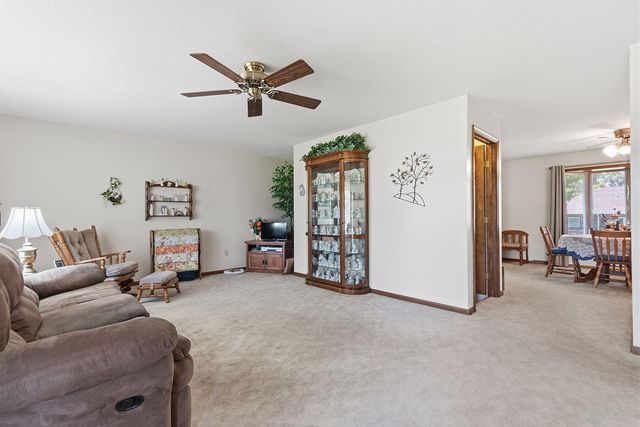 710 E TARR ST, Centralia, MO 65240