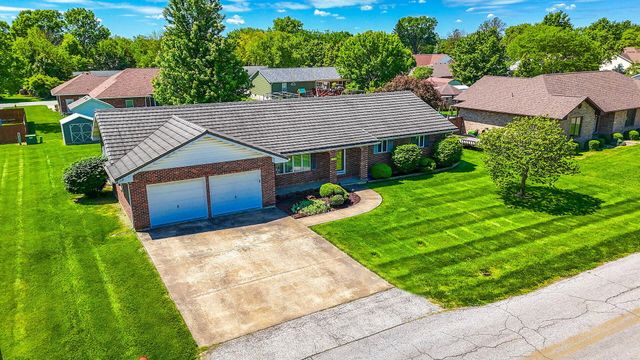 710 E TARR ST, Centralia, MO 65240