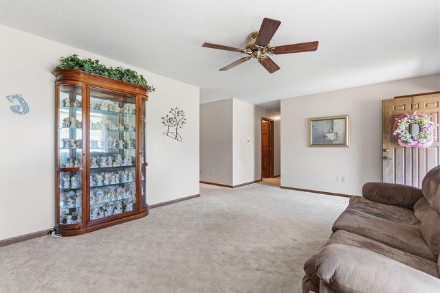 710 E TARR ST, Centralia, MO 65240