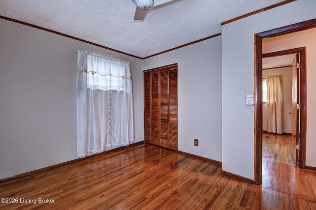 1077 Dotland Cir, Shelbyville, KY 40065