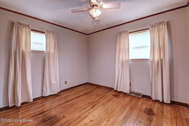 1077 Dotland Cir, Shelbyville, KY 40065