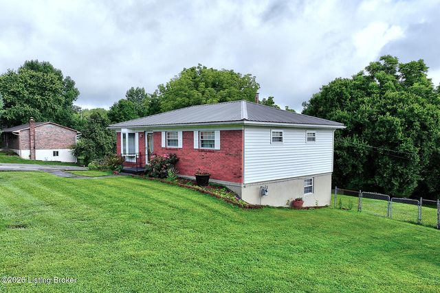 1077 Dotland Cir, Shelbyville, KY 40065