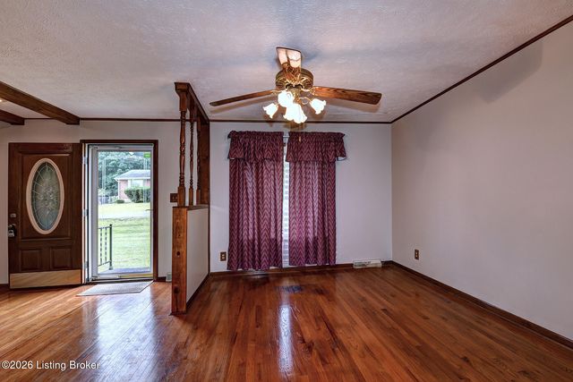 1077 Dotland Cir, Shelbyville, KY 40065