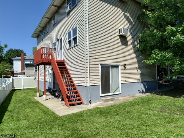 85 Grove St, South Hackensack Twp., NJ 07606
