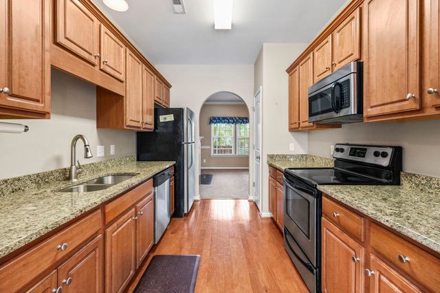 1698 Low Country Pl Apt E, Myrtle Beach, SC 29577