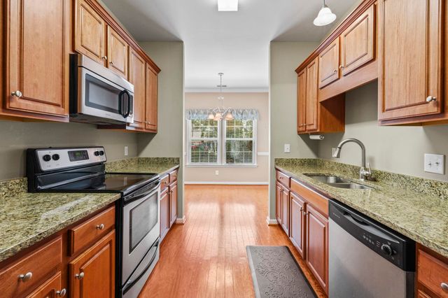 1698 Low Country Pl Apt E, Myrtle Beach, SC 29577