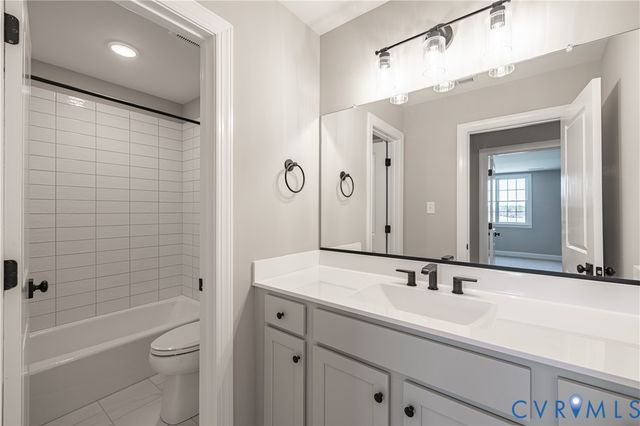 15178 Johns Trace Cir, Montpelier, VA 23192