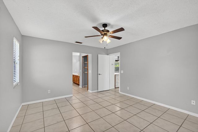 8288 SE Pine Circle, Hobe Sound, FL 33455