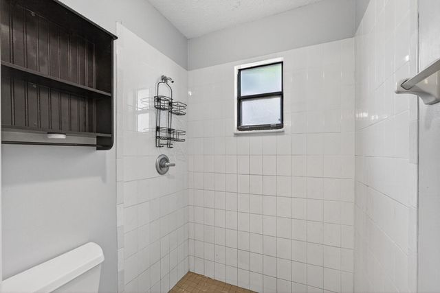 8288 SE Pine Circle, Hobe Sound, FL 33455