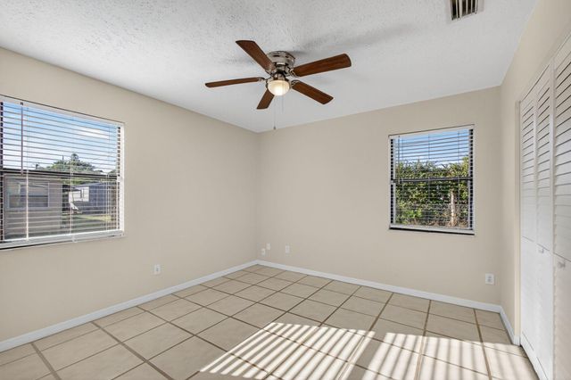 8288 SE Pine Circle, Hobe Sound, FL 33455