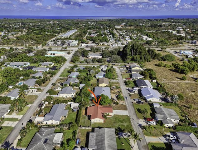 8288 SE Pine Circle, Hobe Sound, FL 33455
