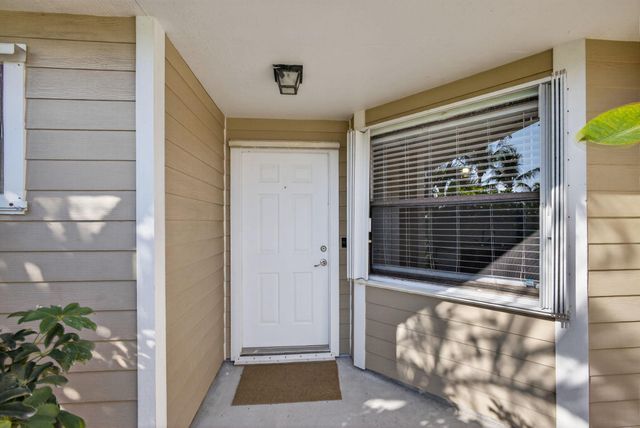 8288 SE Pine Circle, Hobe Sound, FL 33455