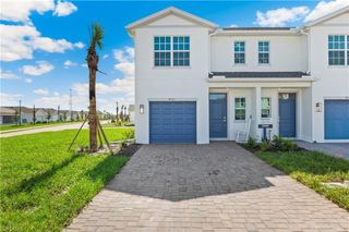 8333 EVERLY PRESERVE DR, Lehigh Acres, FL 33971