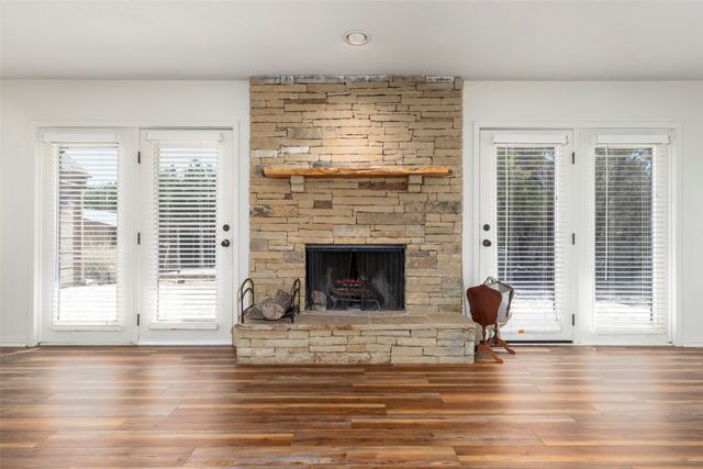 4918 Sonterra Court, Granbury, TX 76049