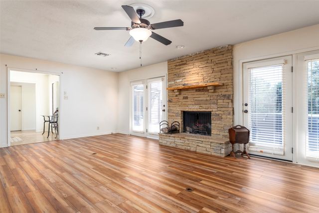 4918 Sonterra Court, Granbury, TX 76049